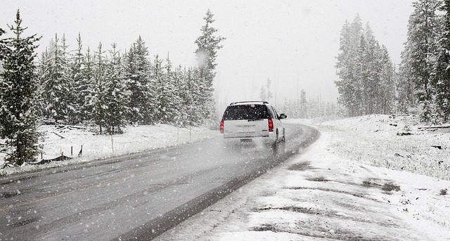 photo of an suv car and truck driving tips in winter