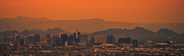 photo of phoenix Arizona skyline at dusk for car shipping
